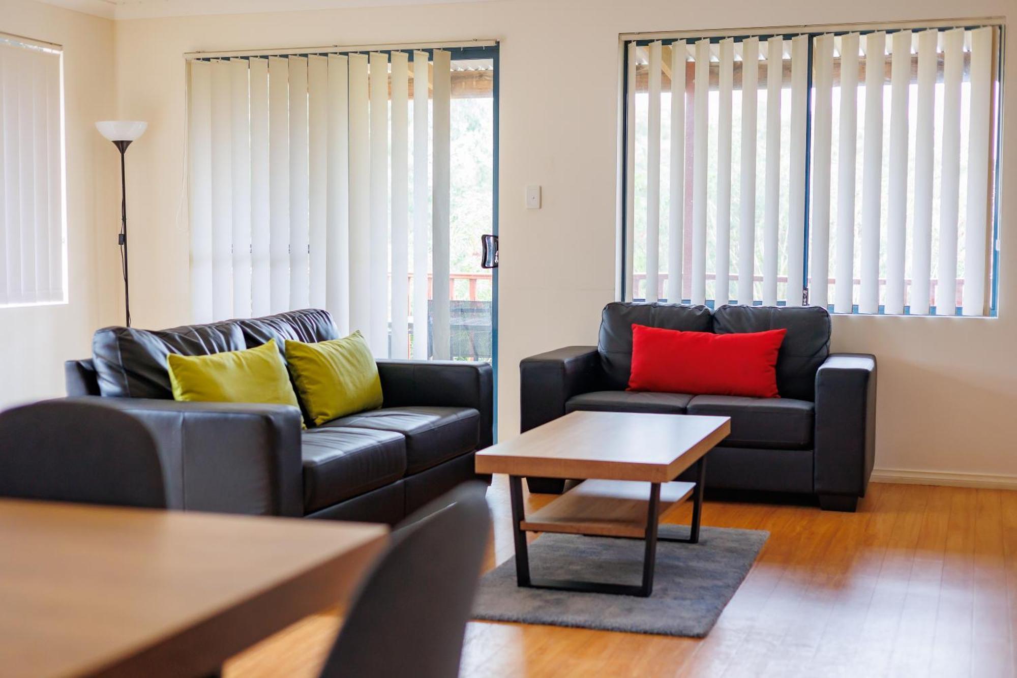 Cosy Corner By The Bnb Collection ألباني المظهر الخارجي الصورة